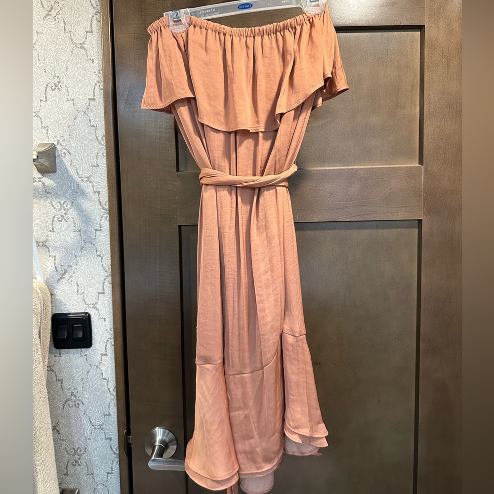 Off the shoulder tie dress